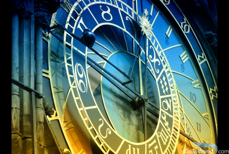 Стара ратуша і астрономічний годинник