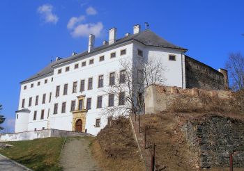 Úsov Castle