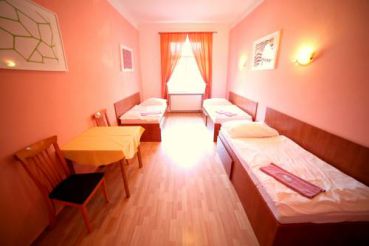 Economy Triple Room with Shared Bathroom