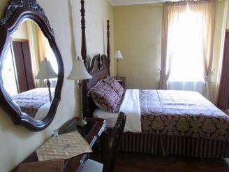 Standard Double Room with Queen Bed