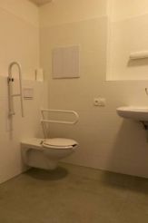 Disabled Twin Room with Shared Bathroom